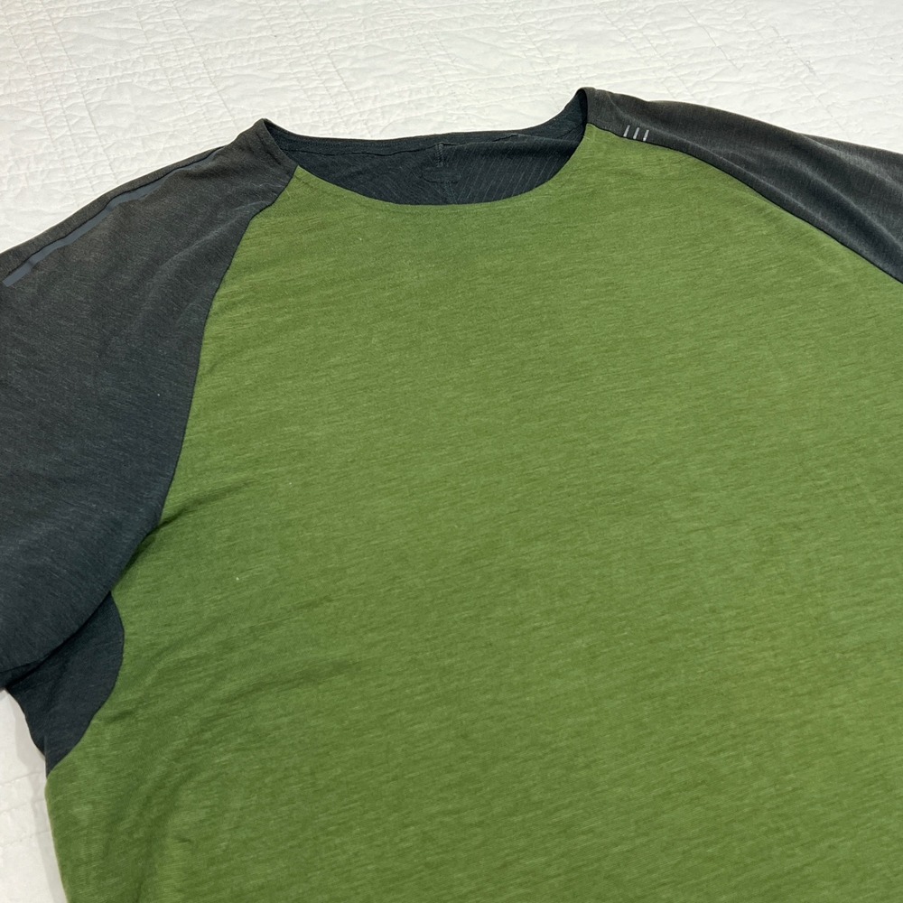 Lululemon Always Agile Short Sleeve Shirt Loden Green Obsidian Mens XL